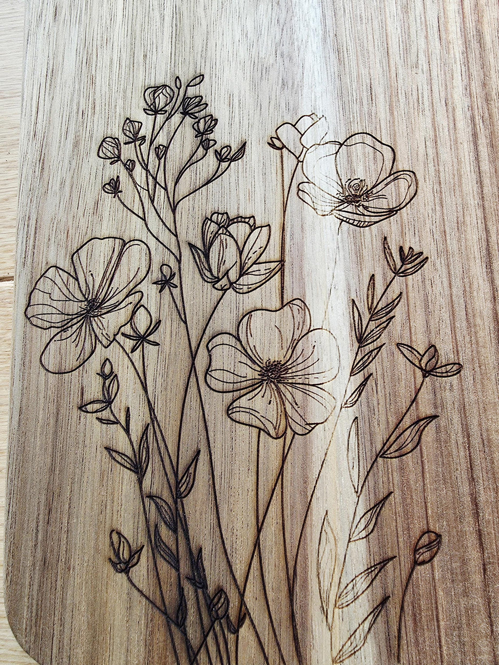 Botanical wildflowers cheese charcuterie chopping board in acacia wood