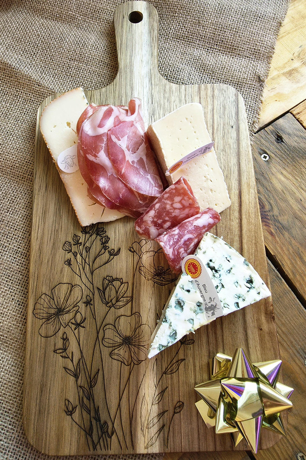 Botanical wildflowers cheese charcuterie chopping board in acacia wood