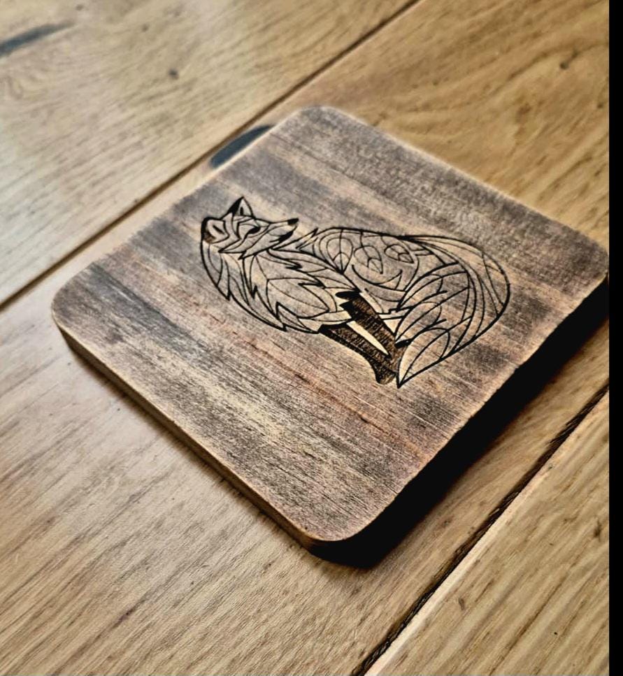 Woodland leaf fox engraved wooden coaster