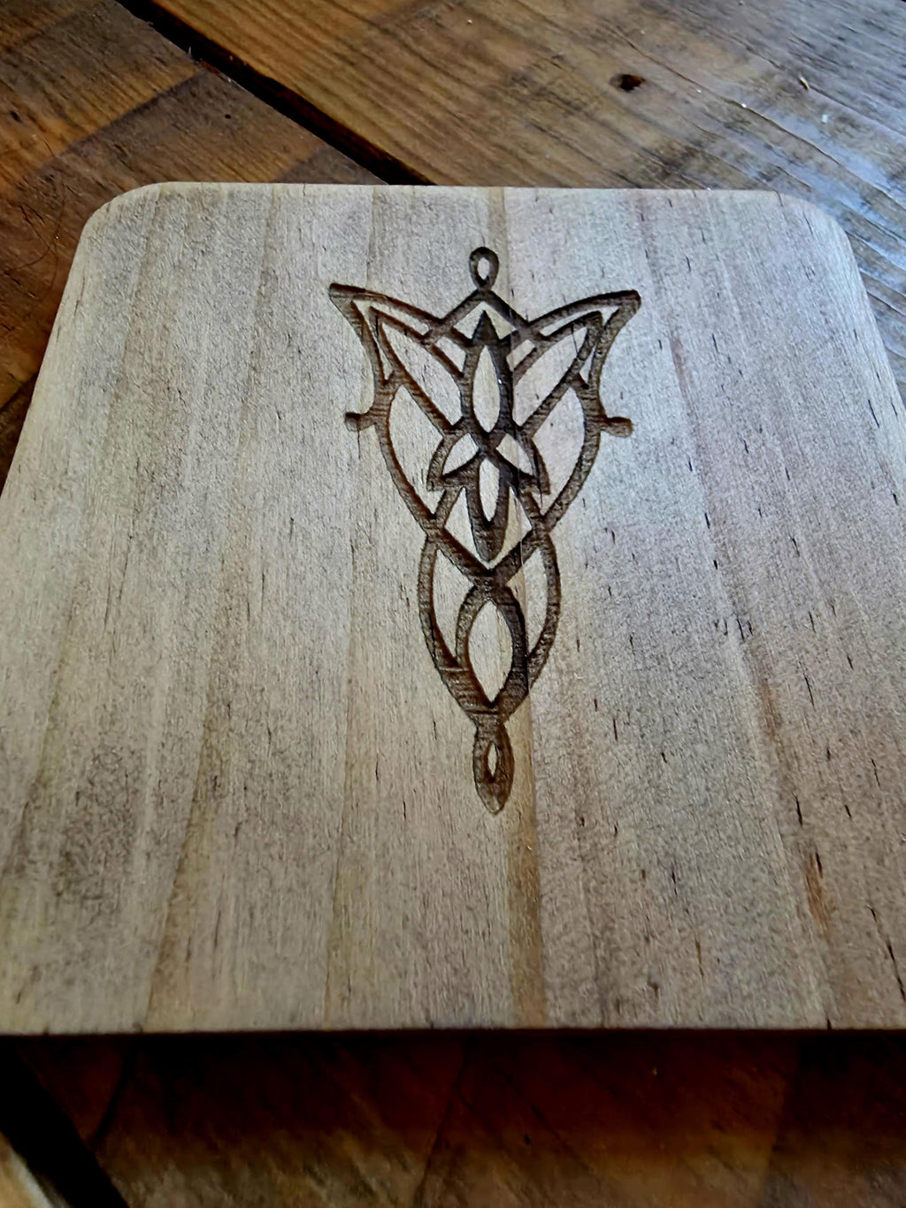 Lord of the rings LOTR fan art wooden slate drinks coaster Evenstar